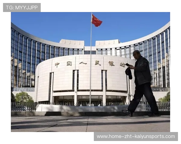 央行强调适度宽松，经济托底力度或增强，我国实行适度宽松的货币政策,降低存款利率不利于